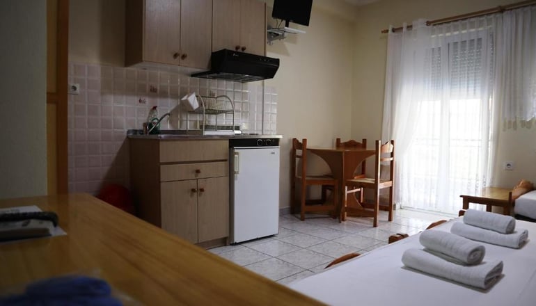 Delphin Rooms Sivota